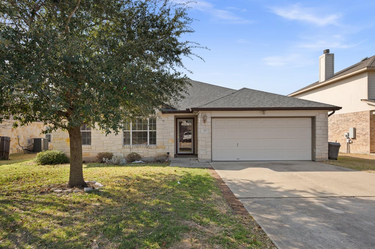 View 215 Kerley Dr in Legends Hutto Ph 04 215 Kerley Dr - front exterior - Luxury home in Legends Hutto Ph 04, Hutto, TX