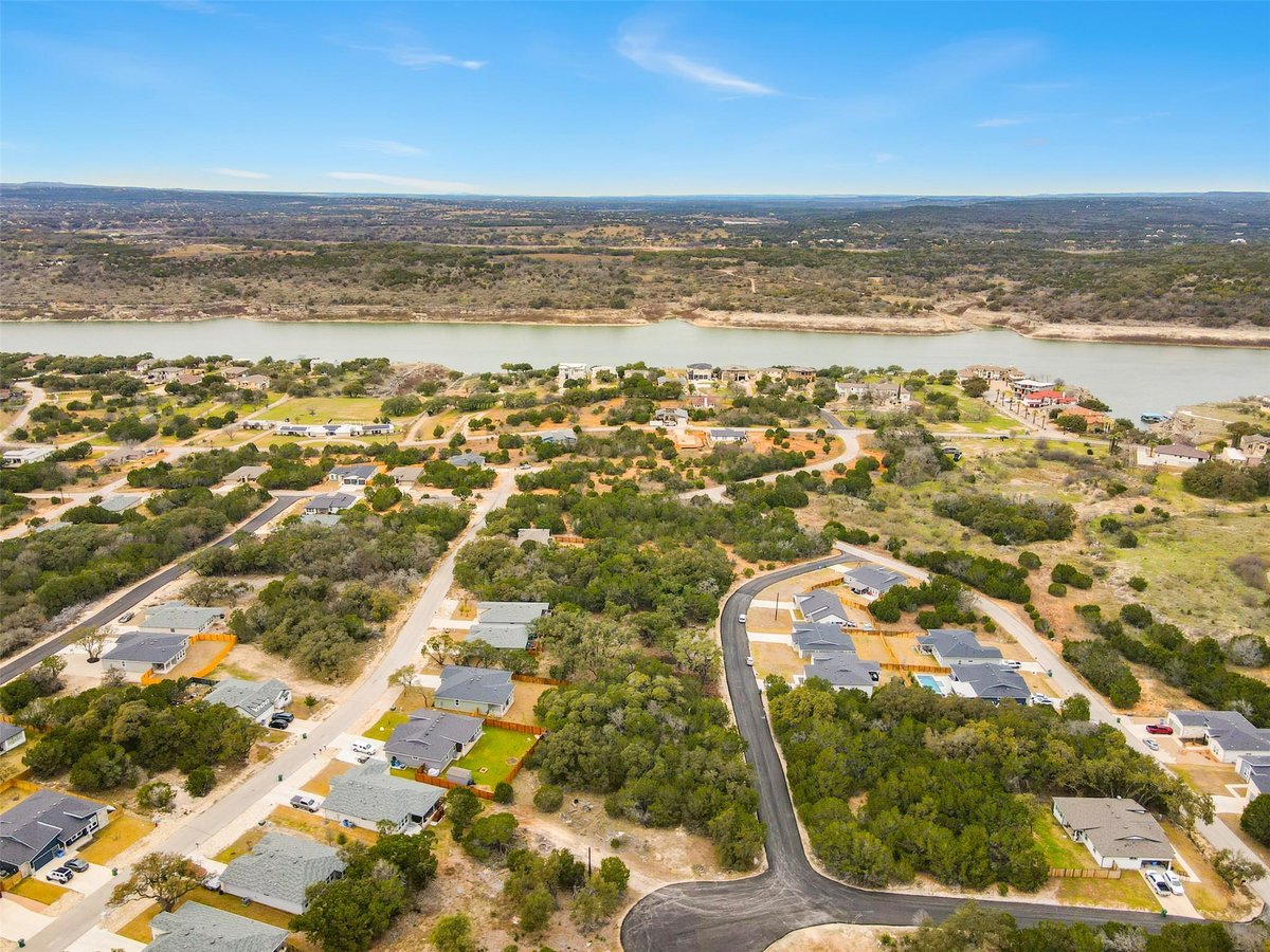 21713 McAllister Cir - front exterior - Luxury lot in Highland Lake Estates Sec 29, Leander, TX