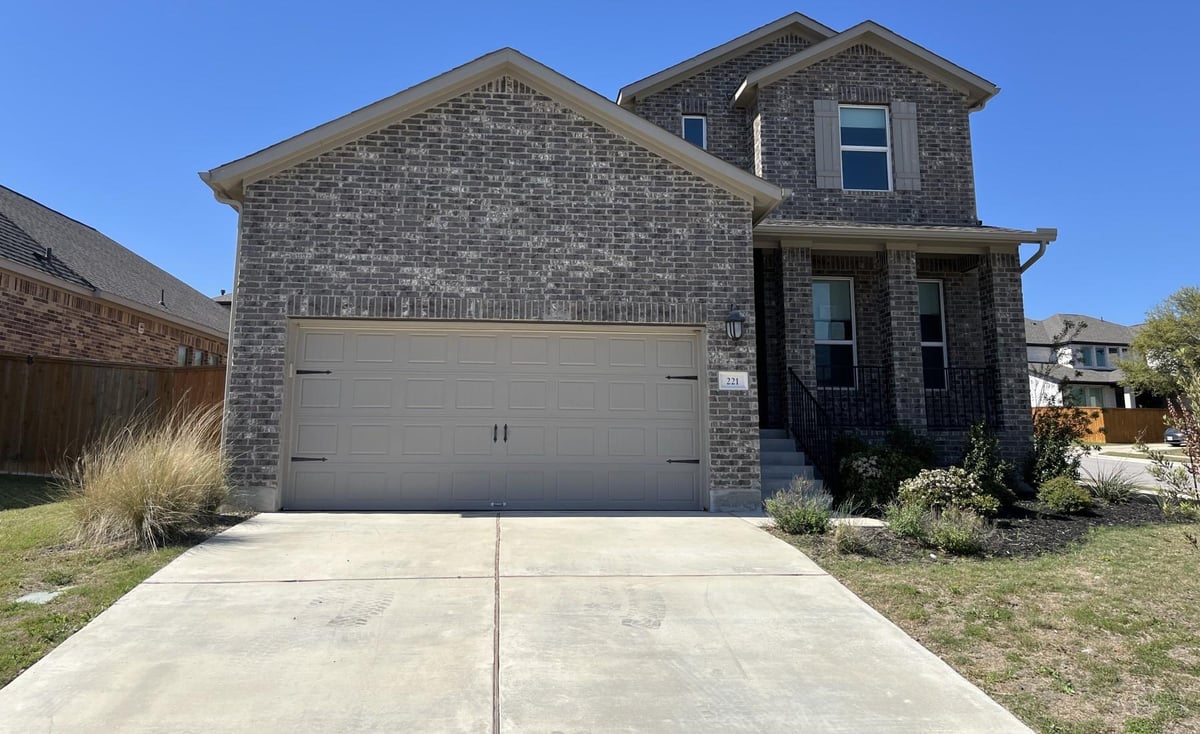 View 221 Green Knoll Ln in Parkside/River Ph 2 Sec 1 221 Green Knoll Ln - front exterior - Luxury home in Parkside/River Ph 2 Sec 1, Georgetown, TX