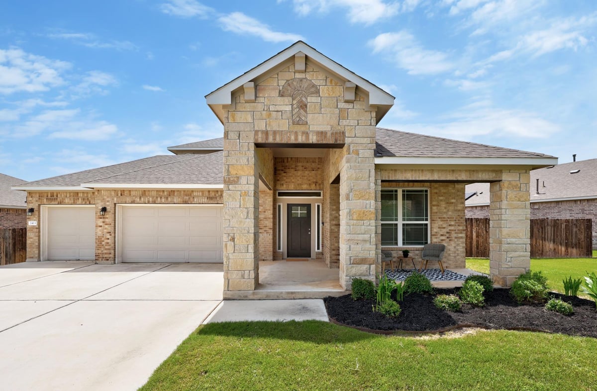 View 2413 Star Hill Ranch ST in Lively Tract Ph 1 Sec 3 2413 Star Hill Ranch ST - front exterior - Luxury home in Lively Tract Ph 1 Sec 3, Georgetown, TX