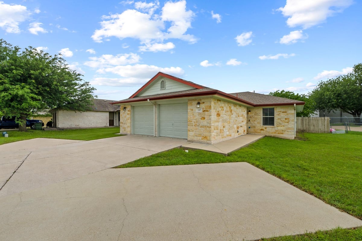 View 243-245 Marvin Cv in Sturm Parke 243-245 Marvin Cv - front exterior - Luxury home in Sturm Parke, Hutto, TX