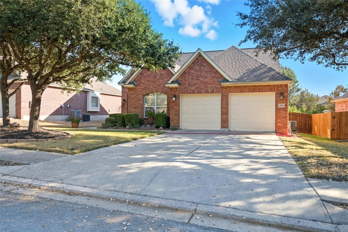 View 2508 Tumbling River Dr in Lakeline Ranch Sub 2508 Tumbling River Dr - front exterior - Luxury home in Lakeline Ranch Sub, Leander, TX