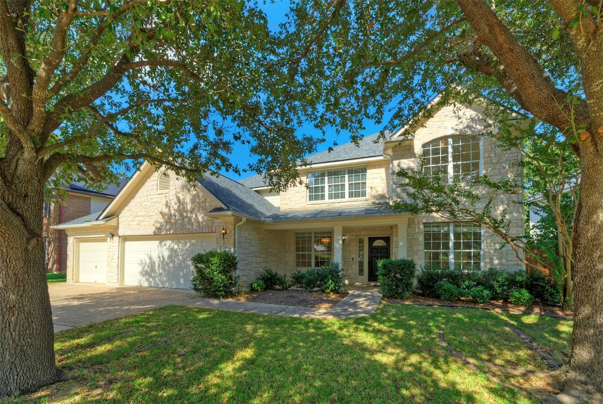 View 2616 Henley Dr in Wood Glen Sec 03 2616 Henley Dr - front exterior - Luxury home in Wood Glen Sec 03, Round Rock, TX