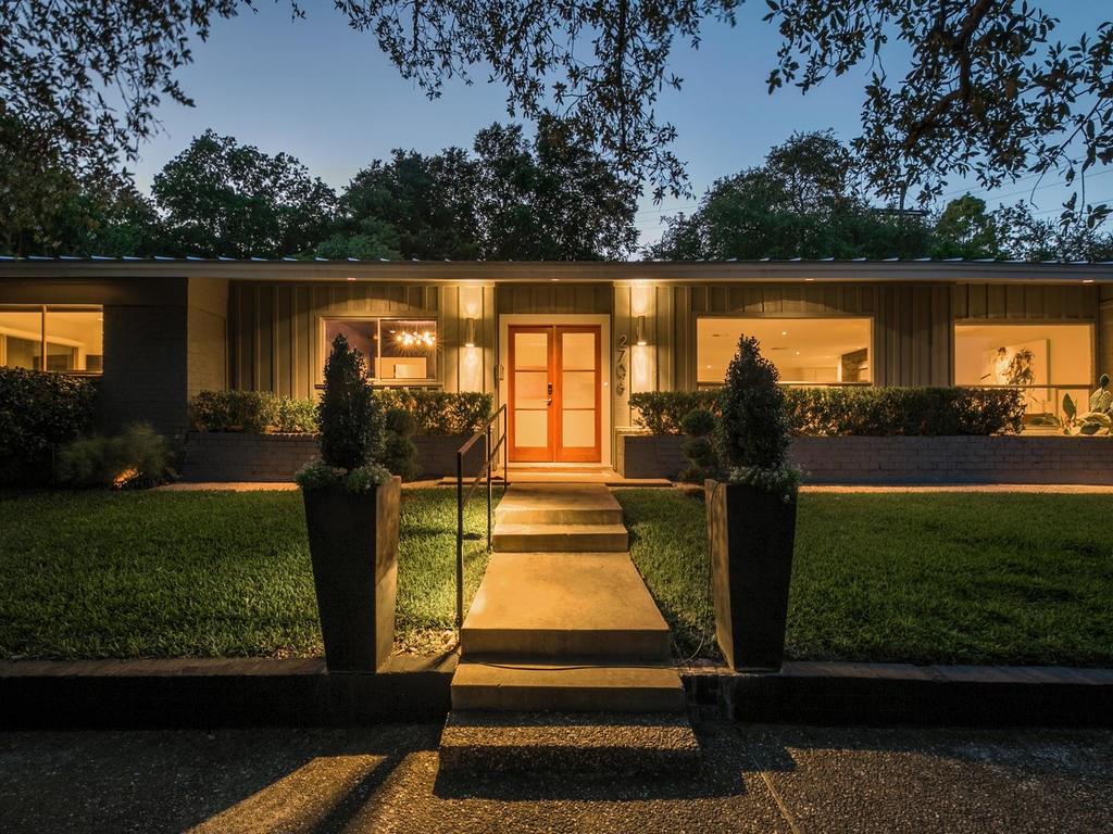 View 2706 Pecos St in Brown Herman Add 02 Sec 01 2706 Pecos St - front exterior - Luxury home in Brown Herman Add 02 Sec 01, Austin, TX