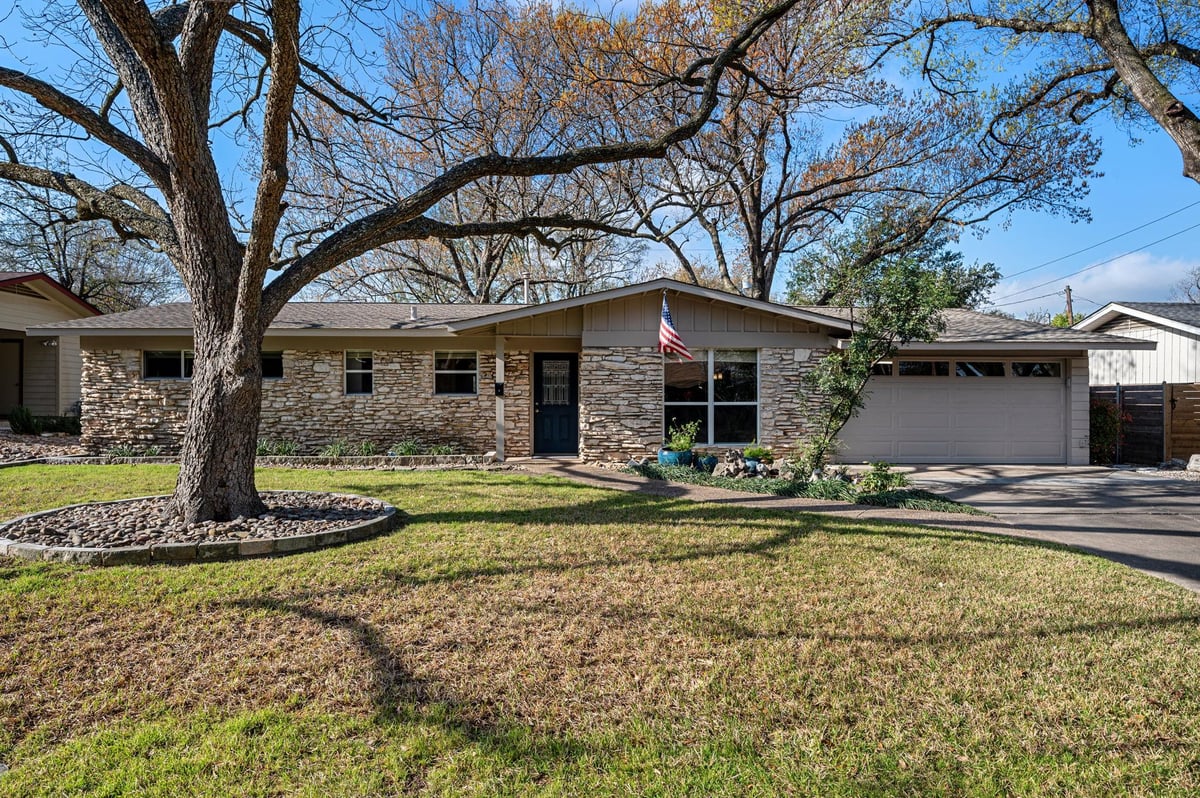 View 2709 Cascade Dr in Allandale Park Sec 03 2709 Cascade Dr - front exterior - Luxury home in Allandale Park Sec 03, Austin, TX
