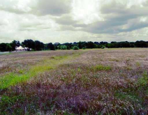 View 300 Courtnees Way 300 Courtnees Way - front exterior - Luxury lot in Hutto, TX