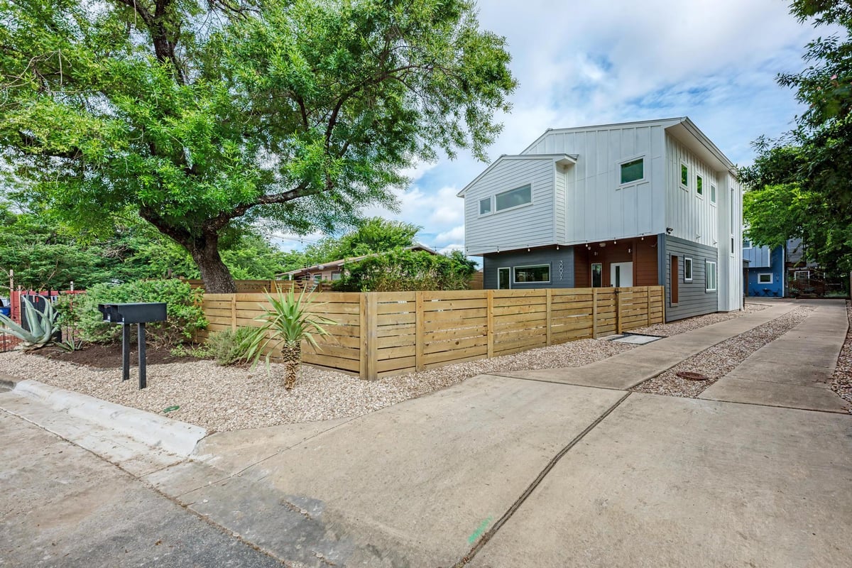 View 3008 E 14th 1/2 ST Unit #A in Mckinley Heights 3008 E 14th 1/2 ST Unit #A - front exterior - Luxury home in Mckinley Heights, Austin, TX