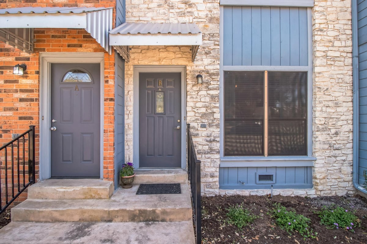 View 3008 Whisper Oaks LN Unit #B in Whisper Oaks Condos 3008 Whisper Oaks LN Unit #B - front exterior - Luxury home in Whisper Oaks Condos, Georgetown, TX