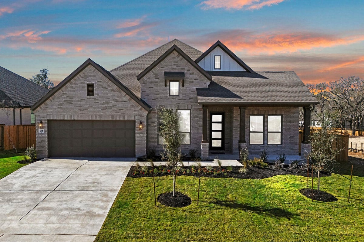 View 318 Wood Thrush RUN in 6 Creeks Sec 10 318 Wood Thrush RUN - front exterior - Luxury home in 6 Creeks Sec 10, Kyle, TX