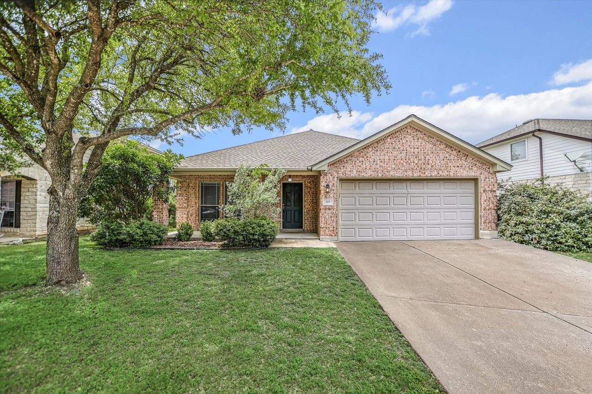 View 319 Lone Star BLVD in Legends Hutto Ph 04 319 Lone Star BLVD - front exterior - Luxury home in Legends Hutto Ph 04, Hutto, TX