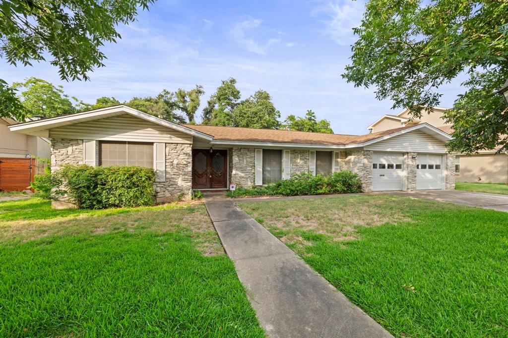 View 3203 Whitepine Dr in Allandale Park Sec 09 3203 Whitepine Dr - front exterior - Luxury home in Allandale Park Sec 09, Austin, TX