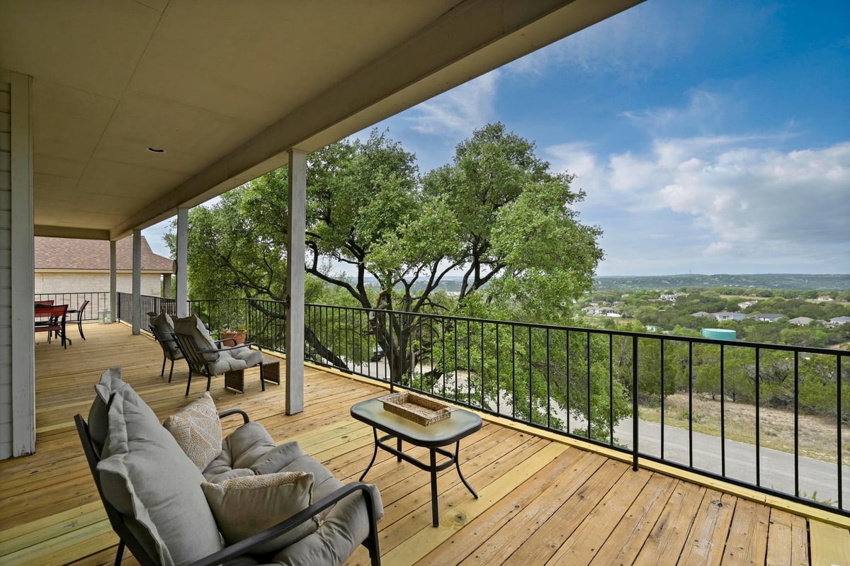 View 3225 Eisenhower Ave in Highland Lake Estates Sec 12 A 3225 Eisenhower Ave - front exterior - Luxury home in Highland Lake Estates Sec 12 A, Lago Vista, TX