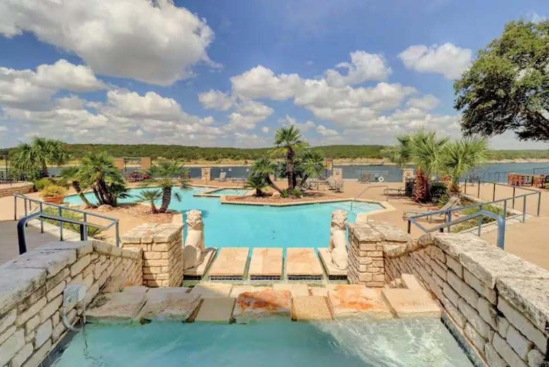 View 3404 American Dr Unit #2212 in Island On Lake Travis Condomin 3404 American Dr Unit #2212 - front exterior - Luxury home in Island On Lake Travis Condomin, Lago Vista, TX