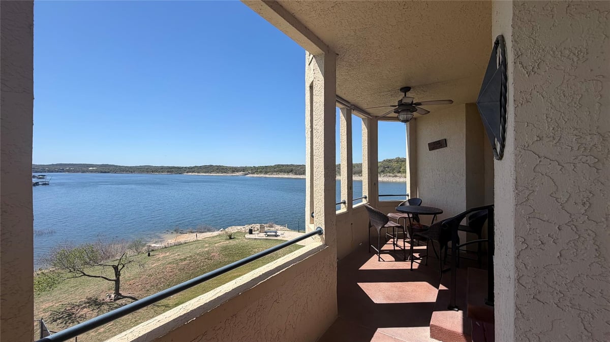 View 3404 American Dr Unit #3118 in Island On Lake Travis Condomin 3404 American Dr Unit #3118 - front exterior - Luxury home in Island On Lake Travis Condomin, Lago Vista, TX