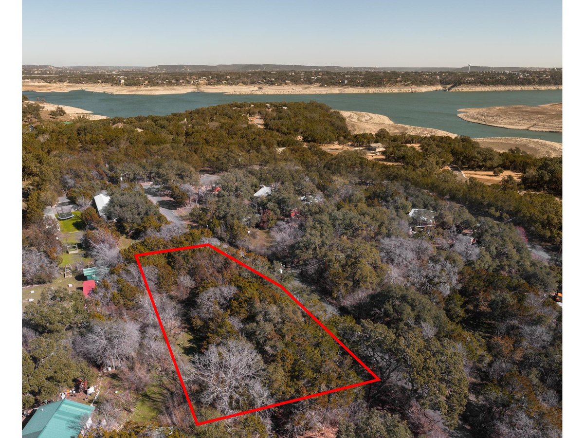 View 3504 Rainbow Hollow Dr in Lakeview Hills Sec 01 3504 Rainbow Hollow Dr - front exterior - Luxury lot in Lakeview Hills Sec 01, Lago Vista, TX