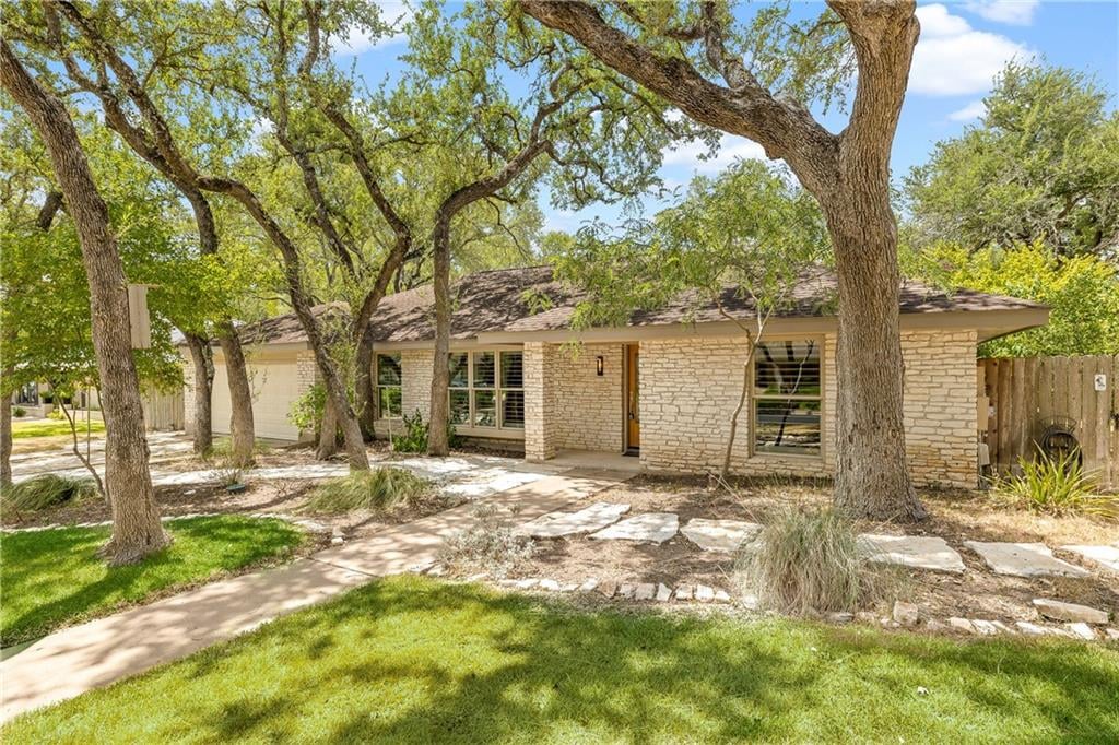 View 3907 Petra Path in Northwest Hills Northwest Oaks 3907 Petra Path - front exterior - Luxury home in Northwest Hills Northwest Oaks, Austin, TX