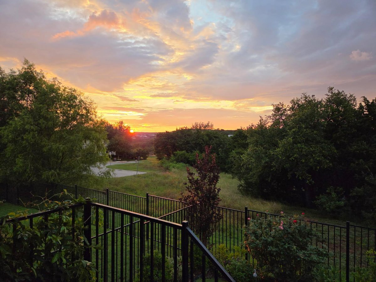 View 4309 Orange Blossom PASS in Travisso 4309 Orange Blossom PASS - front exterior - Luxury home in Travisso, Leander, TX