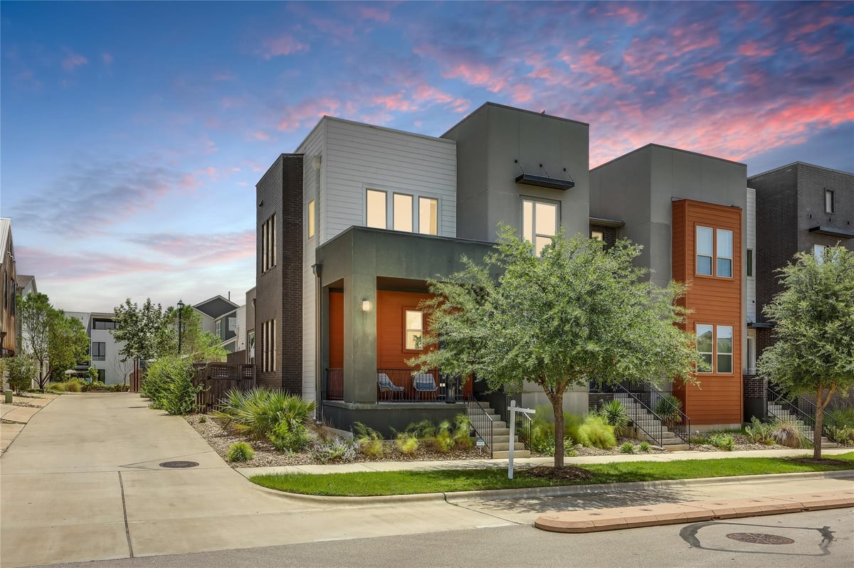 View 4537 Berkman Dr in Mueller Sec Ix Sub Amd 4537 Berkman Dr - front exterior - Luxury home in Mueller Sec Ix Sub Amd, Austin, TX