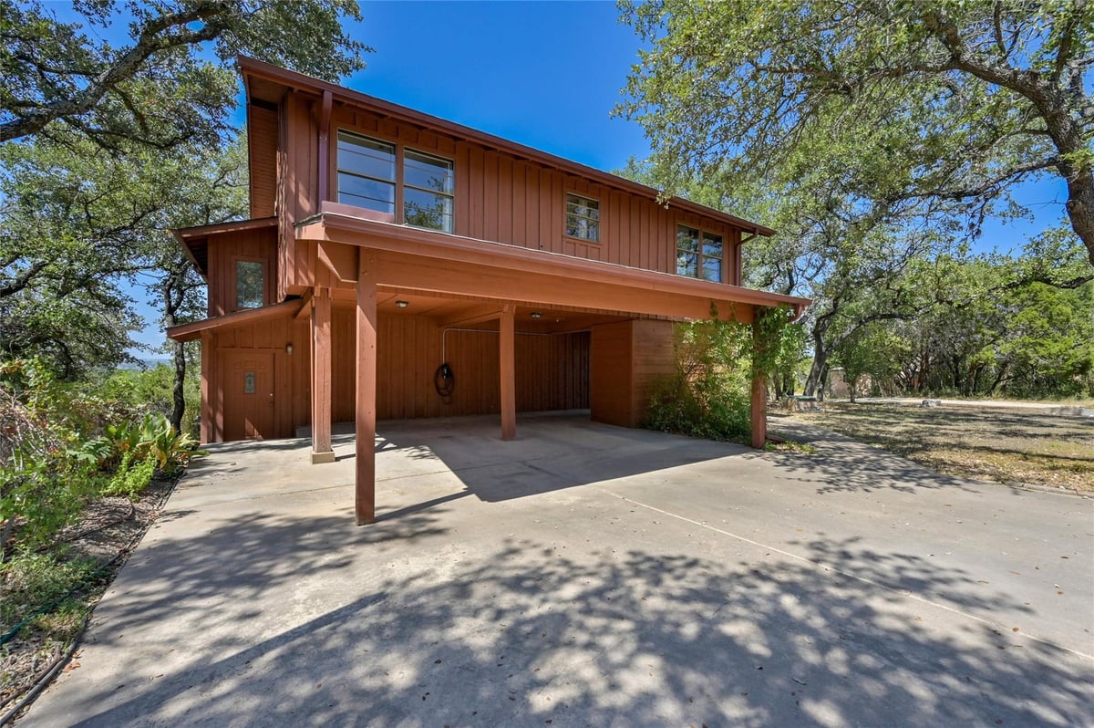 View 4807 Eck Ln in Belvedere 4807 Eck Ln - front exterior - Luxury home in Belvedere, Austin, TX