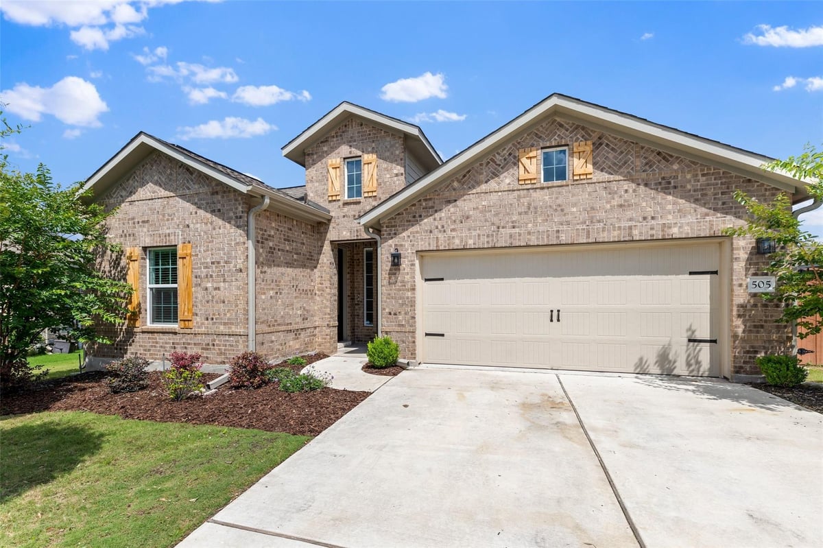 View 505 Sixpence LN in Oaks/San Gabriel Sec 8 505 Sixpence LN - front exterior - Luxury home in Oaks/San Gabriel Sec 8, Georgetown, TX