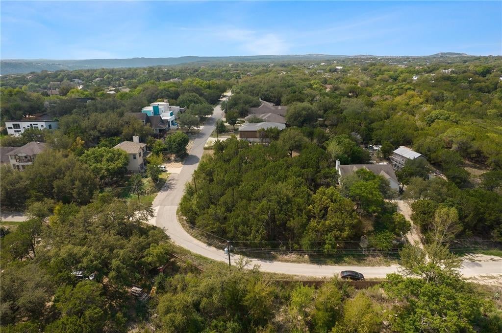 View 533 & 534 Little Beaver Trl in Apache Shores Sec 02 533 & 534 Little Beaver Trl - front exterior - Luxury lot in Apache Shores Sec 02, Austin, TX