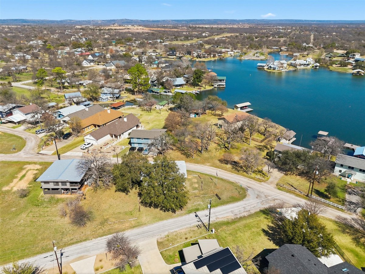View 625 Deep Cove Dr in Clear Cove 625 Deep Cove Dr - front exterior - Luxury home in Clear Cove, Marble Falls, TX