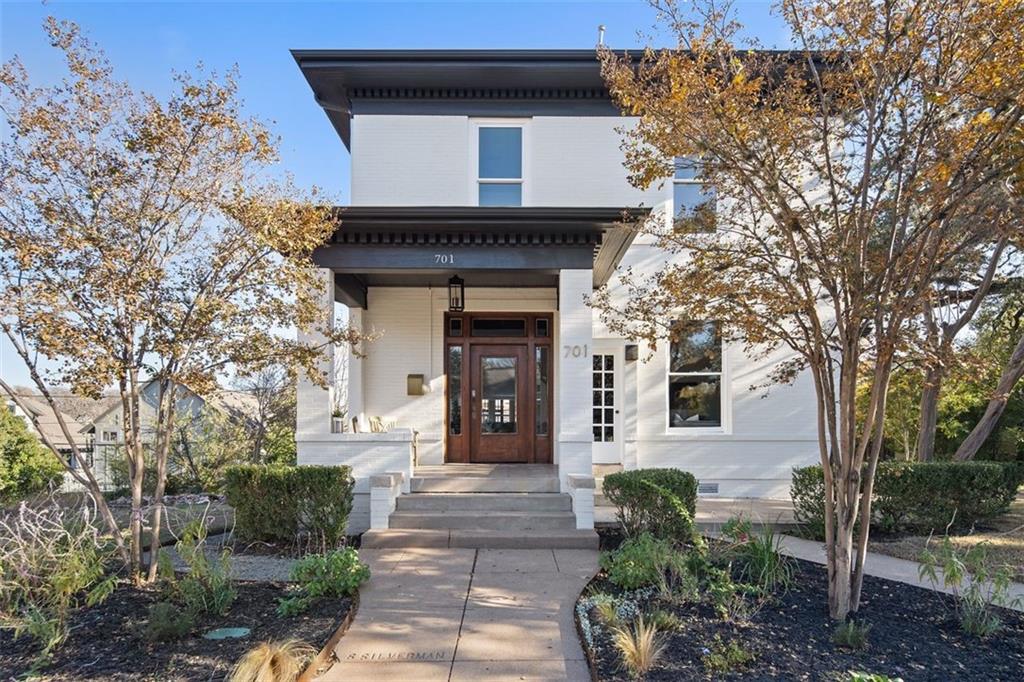 View 701 Highland Ave in Terrace Park 701 Highland Ave - front exterior - Luxury home in Terrace Park, Austin, TX