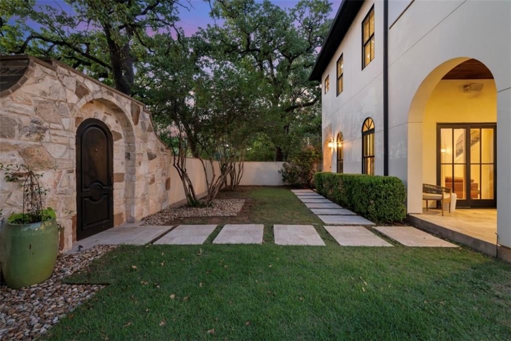 View 701 Norwalk Ln in Marlton Place Sec 01 701 Norwalk Ln - front exterior - Luxury home in Marlton Place Sec 01, Austin, TX
