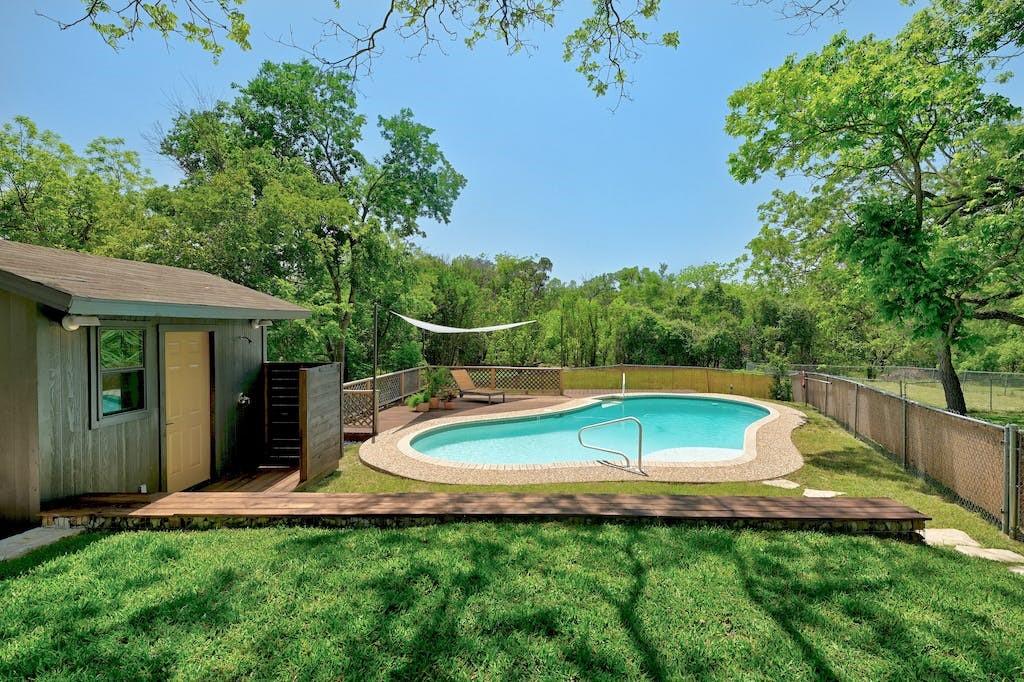 View 7511 Old Bee Caves Rd Unit #2 in Y 7511 Old Bee Caves Rd Unit #2 - front exterior - Luxury home in Y, Austin, TX