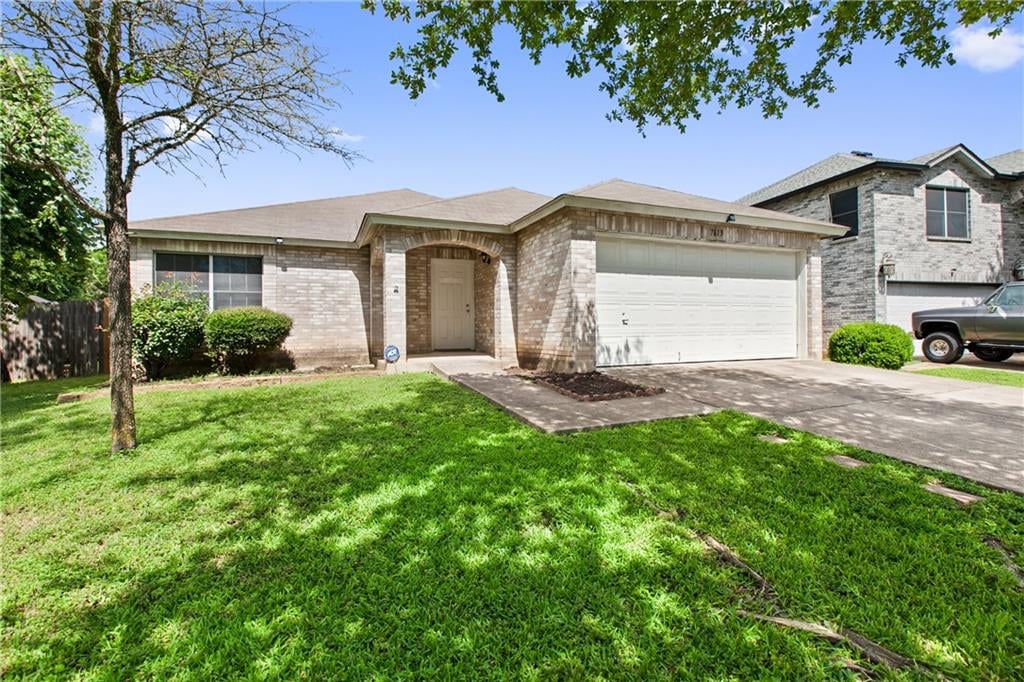 View 7613 Marble Ridge Dr in Springfield Ph B Sec 01 7613 Marble Ridge Dr - front exterior - Luxury home in Springfield Ph B Sec 01, Austin, TX