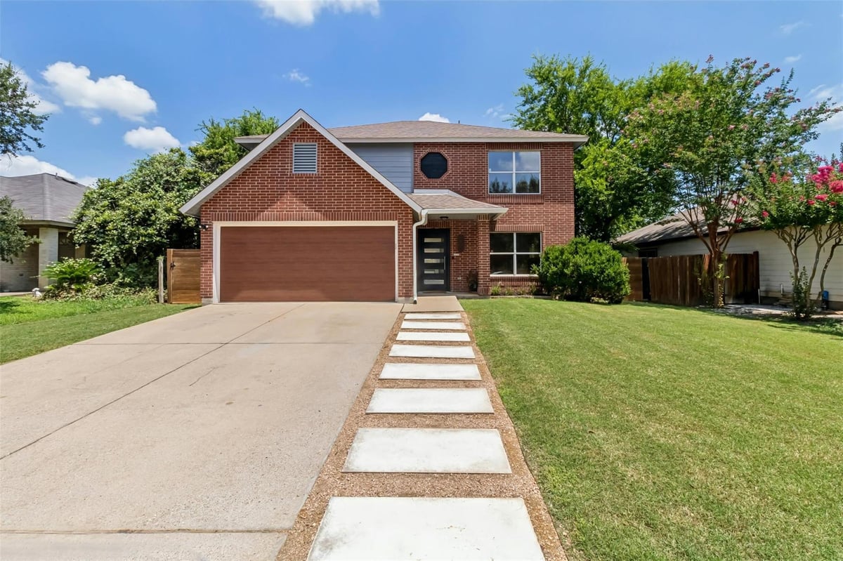 View 7621 Marl Ct in Springfield Ph B Sec 01 7621 Marl Ct - front exterior - Luxury home in Springfield Ph B Sec 01, Austin, TX