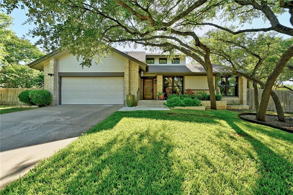 View 7729 El Dorado Dr in Granada Estates Sec 06 7729 El Dorado Dr - front exterior - Luxury home in Granada Estates Sec 06, Austin, TX