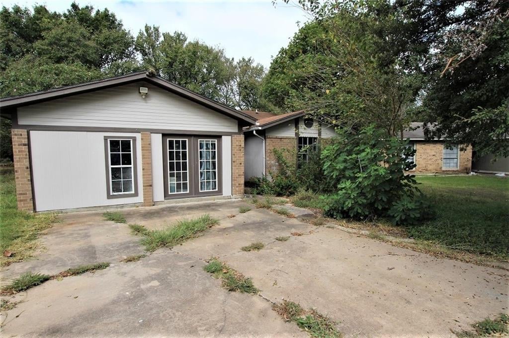 View 7814 Paces Mill Ln in Yarrabee Bend South Sec 01 7814 Paces Mill Ln - front exterior - Luxury home in Yarrabee Bend South Sec 01, Austin, TX