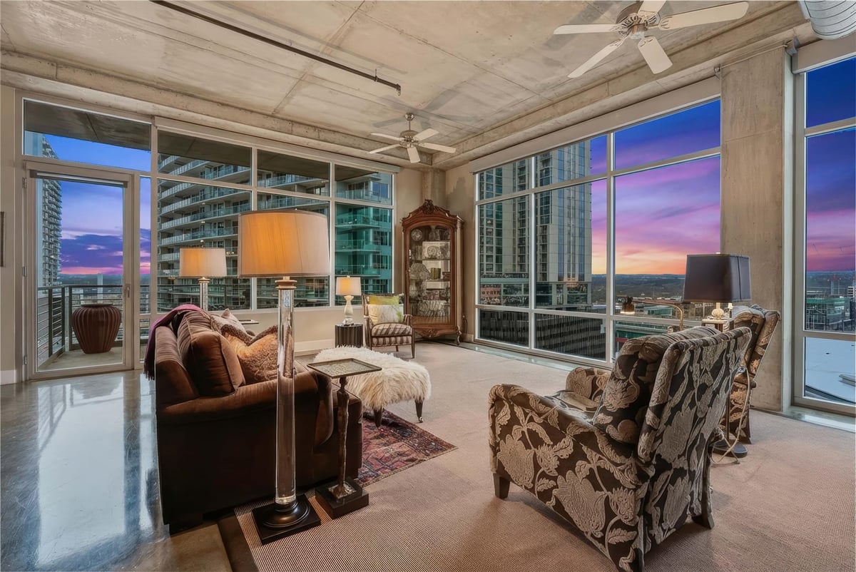 View 800 W 5th ST Unit #1001 in Austin City Lofts Amd 800 W 5th ST Unit #1001 - front exterior - Luxury home in Austin City Lofts Amd, Austin, TX