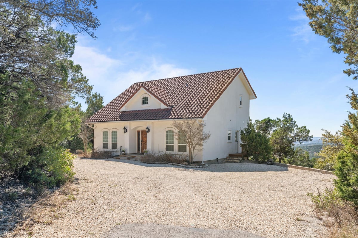 View 8101 Breeze Way in High Hat Mountain 8101 Breeze Way - front exterior - Luxury home in High Hat Mountain, Jonestown, TX
