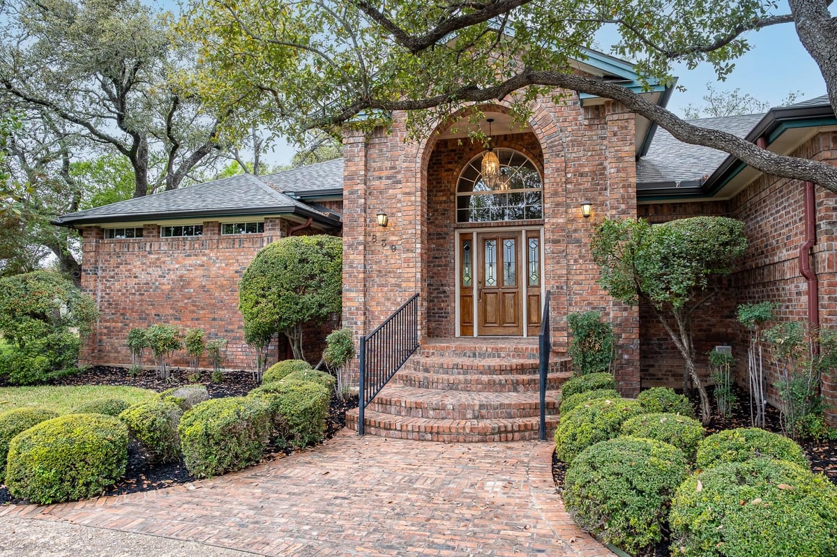 View 839 Sunfish St in Lakeway Sec 14 839 Sunfish St - front exterior - Luxury home in Lakeway Sec 14, Austin, TX