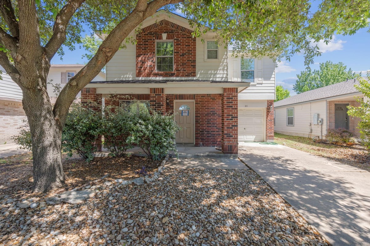 View 89 Jan Ln in University Park Unit 2 Sec 1 Ph A 89 Jan Ln - front exterior - Luxury home in University Park Unit 2 Sec 1 Ph A, Georgetown, TX