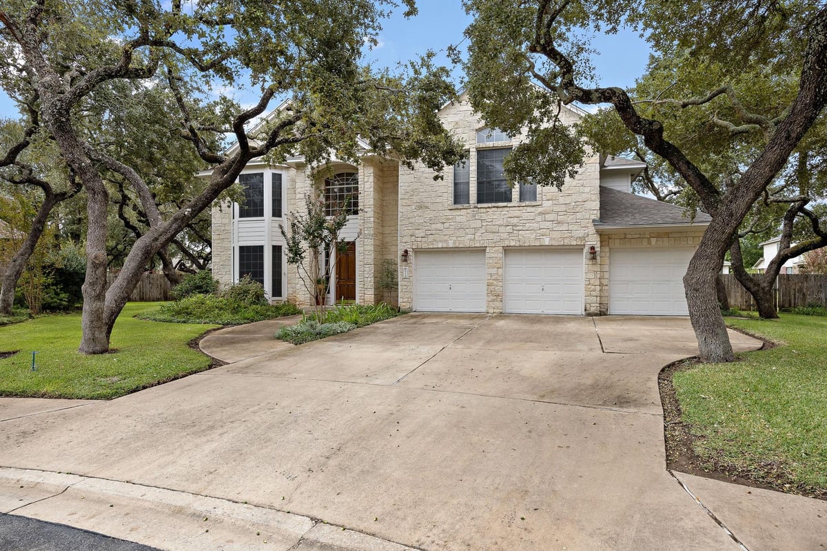 View 9119 Corbin Creek Cv in Oak Brook Sec 4A 9119 Corbin Creek Cv - front exterior - Luxury home in Oak Brook Sec 4A, Austin, TX