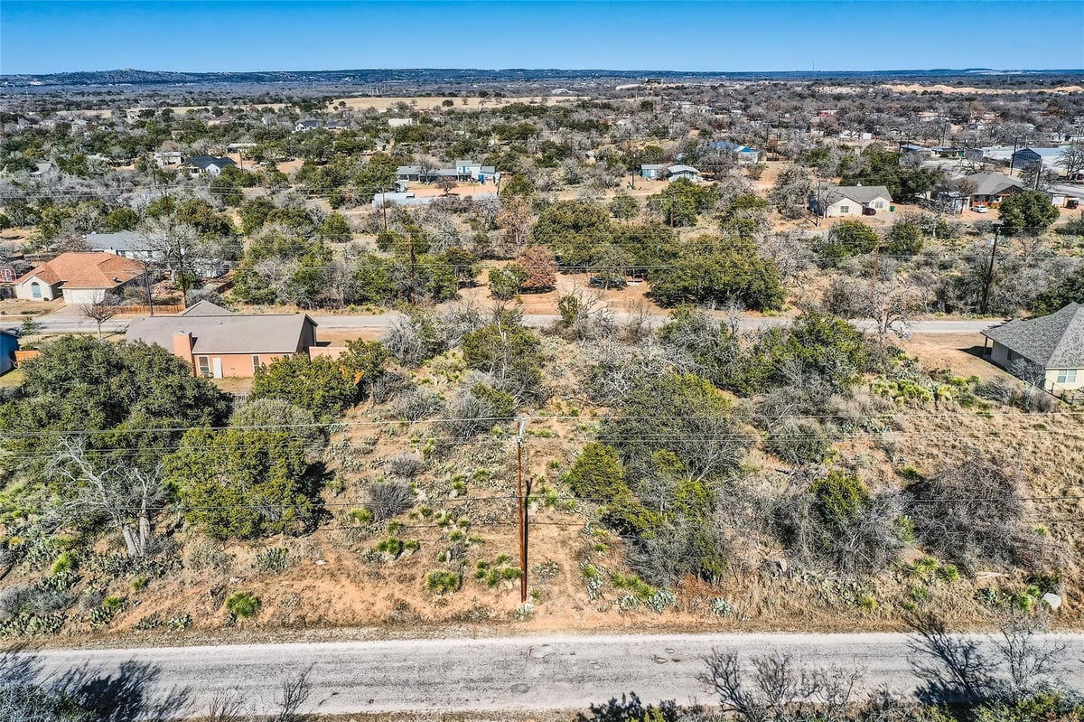View Lot 412 E Sweetbriar Dr in Greenbriar Lot 412 E Sweetbriar Dr - front exterior - Luxury lot in Greenbriar, Granite Shoals, TX