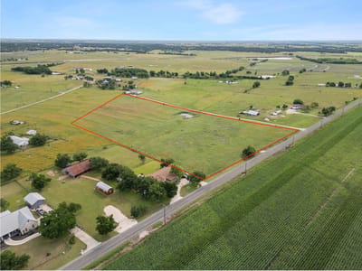Living area at 000 County Rd 154 - Anderson, Georgetown, TX
