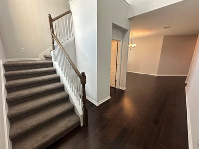 Living area at 1002 Ridge Runner DR - 4 bed 3 bath home