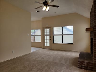 Living area at 1007 Black Locust Dr - 3 bed 2 bath home