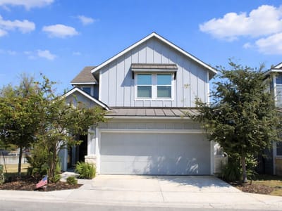 Primary bedroom at 1007 Harwell Loop - 3 bed 2 bath home