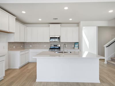Living area at 1009 Vanderscile RD - 5 bed 3 bath home