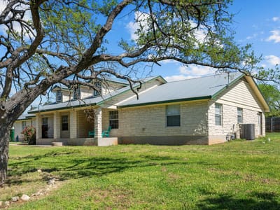 Kitchen at 101 Oak Ridge Cir - 4 bed 3 bath home