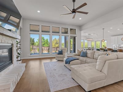 Living area at 101 Pienza DR - 4 bed 3 bath home
