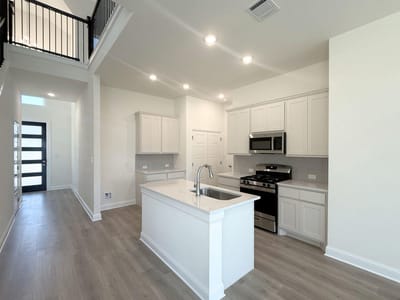 Kitchen at 1033 Stonehill DR - 3 bed 2 bath home