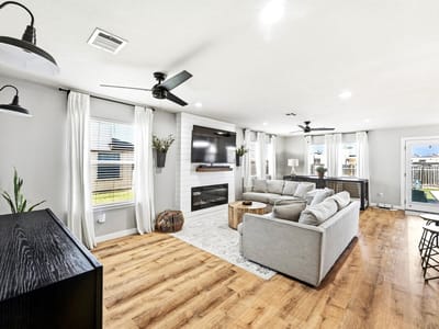 Primary bedroom at 105 Lidell ST - 4 bed 2 bath home