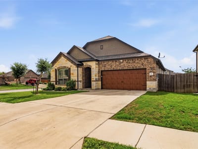 Kitchen at 105 West Point WAY - 3 bed 2 bath home