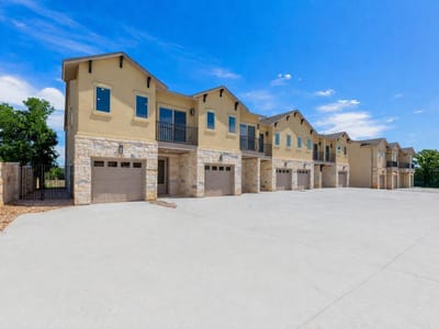 Kitchen at 106 Tesla CIR - 3 bed 3 bath home
